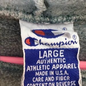 Champion Shirts - Vintage Pullover Champion Hoodie Sweatshirt Champion Shirts - Vintage Pullover Champion Hoodie Sweatshirt